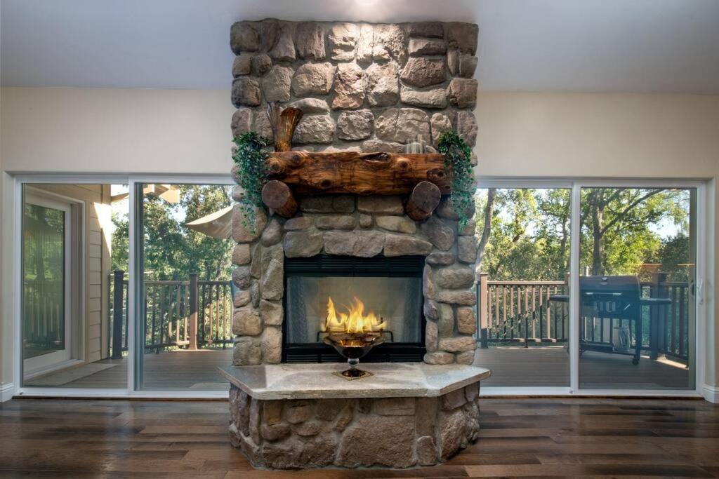 New Luxury Lake House In Pine Mountain Lake Close To Yosemite! Perfect For All Seasons! Great For Retreats, Getaways, Celebrations, And More! Гровленд Экстерьер фото