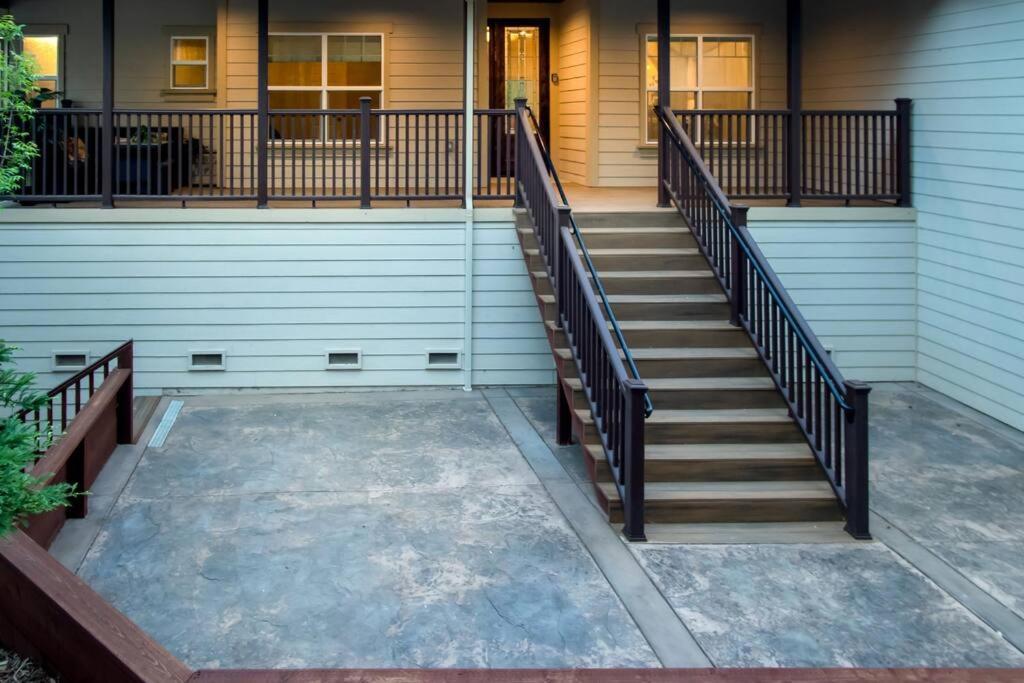New Luxury Lake House In Pine Mountain Lake Close To Yosemite! Perfect For All Seasons! Great For Retreats, Getaways, Celebrations, And More! Гровленд Экстерьер фото