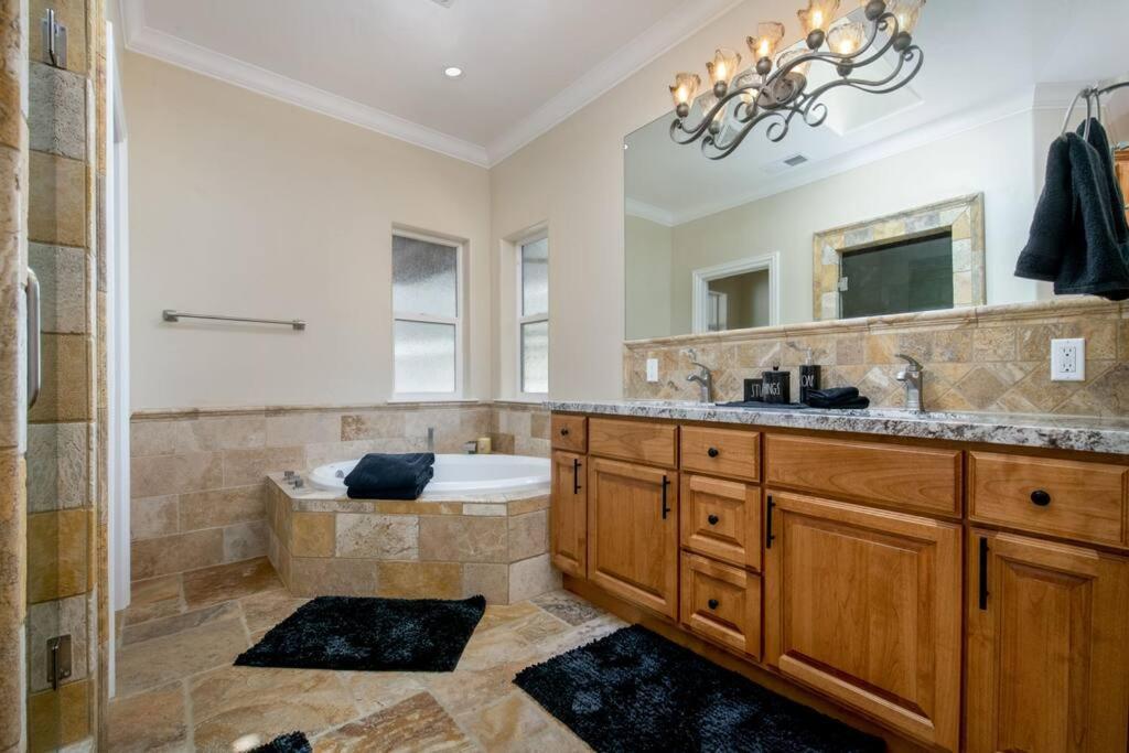 New Luxury Lake House In Pine Mountain Lake Close To Yosemite! Perfect For All Seasons! Great For Retreats, Getaways, Celebrations, And More! Гровленд Экстерьер фото