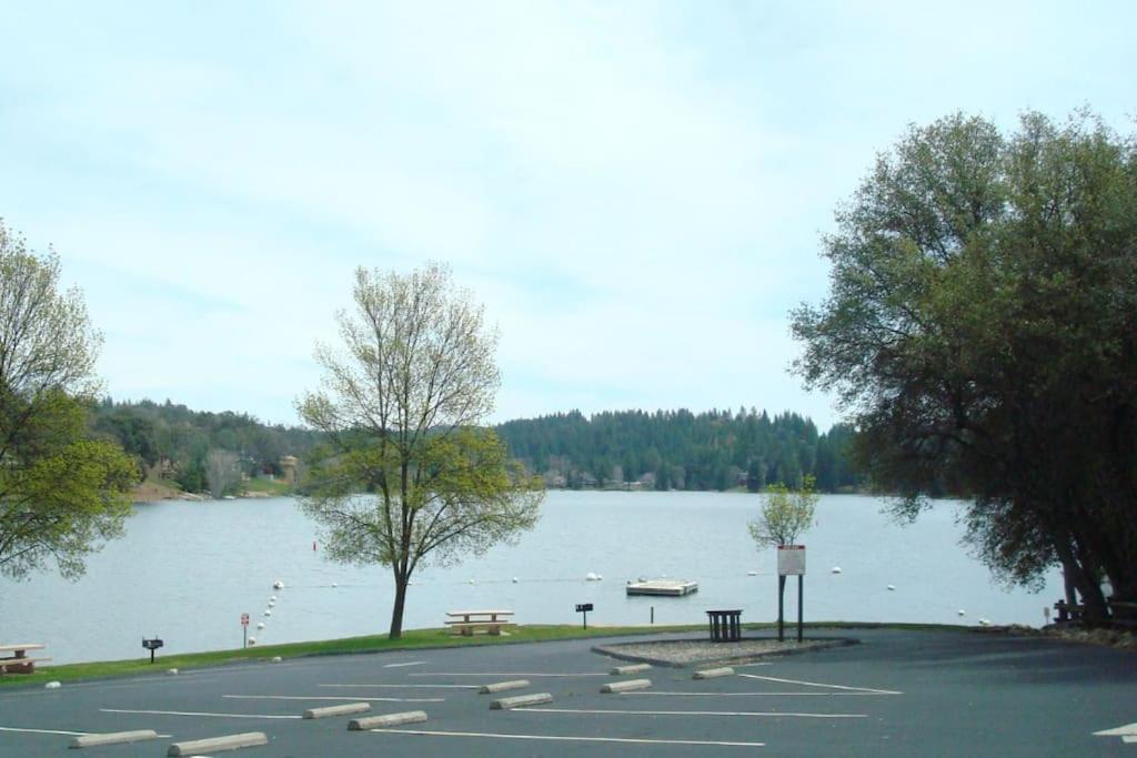 New Luxury Lake House In Pine Mountain Lake Close To Yosemite! Perfect For All Seasons! Great For Retreats, Getaways, Celebrations, And More! Гровленд Экстерьер фото